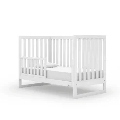 Austin 3-In-1 Convertible Crib - White