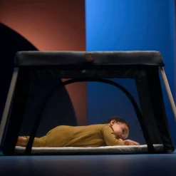 Calao Light Travel Crib - Beyond Graphite