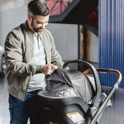 Car Seat Mesa V3 - Greyson