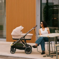 eGazelle S Electronic Assist Stroller - Black / Almond