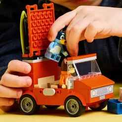 LEGO® Bluey: Bluey’s Beach & Family Car Trip
