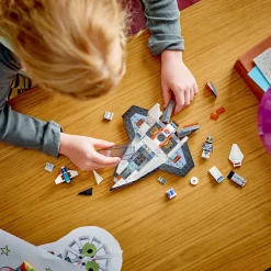 LEGO® City Interstellar Spaceship