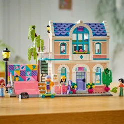 LEGO® Friends Liann’s Family House