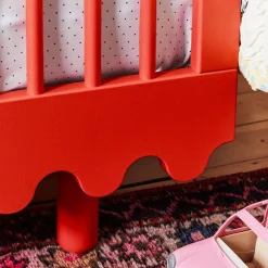 Moss Crib - Red
