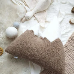 Mountain Pillow- Moka