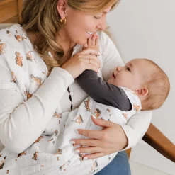 Muslin Construc Cover