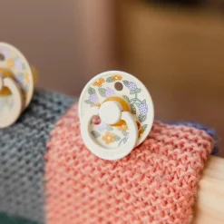 Pacifier Bibs (2) 0-6m - Strawberry (Size 1) (Clement Exclusive)