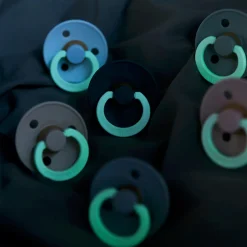 Pacifier Bibs 6-18m (2) - Glow in the Dark Blush/Woodchuck (Size 2)