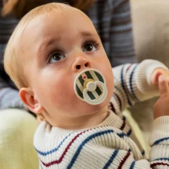 Pacifier Bibs 6-18m (2) - Holiday Print Limited Edition (size 2)