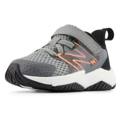 Rave Run V2 Shoes Size 4-10
