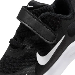 Revolution 7 Shoe Sizes 2-7E