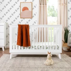 Scoot 3-in-1 Convertible Crib - White