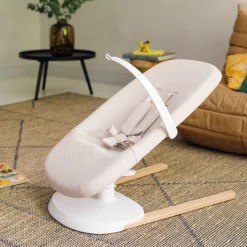 Stokke® Yoga™ Bouncer - Light Sand