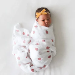 Straberries-cotton Muslin Swad