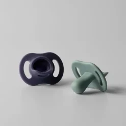 Ultra-Light Stayput Pacifier 18-36months