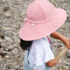UV Hat 12M-3Y