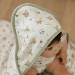 Wilder-knit Hooded Towel