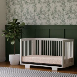 Yuzu 8-in-1 Convertible Crib - White