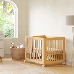 Yuzu 8-in-1 Convertible Crib - Natural